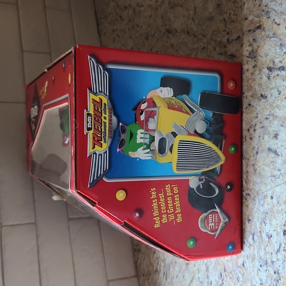 M&M's Rebel Without a Clue Dispenser IOB - Picture 5 of 8